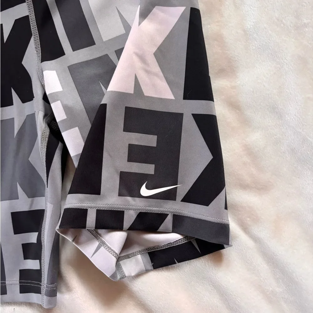 Nike Girl's Dri-FIT Logo biker shorts